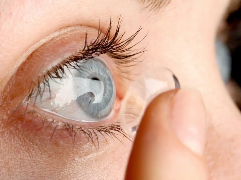 Diversas Opcoes de Lentes de Contato em Curitiba